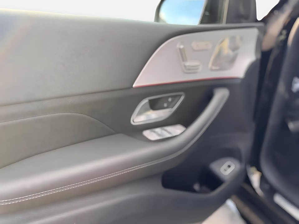 Mercedes-Benz GLE 400d 4MATIC AMG Line - foto 14