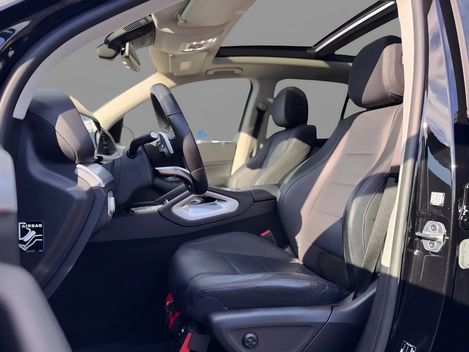 Mercedes-Benz GLE 400d 4MATIC AMG Line - foto 12