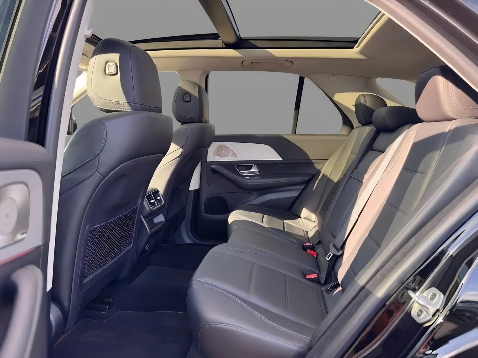 Mercedes-Benz GLE 400d 4MATIC AMG Line - foto 13