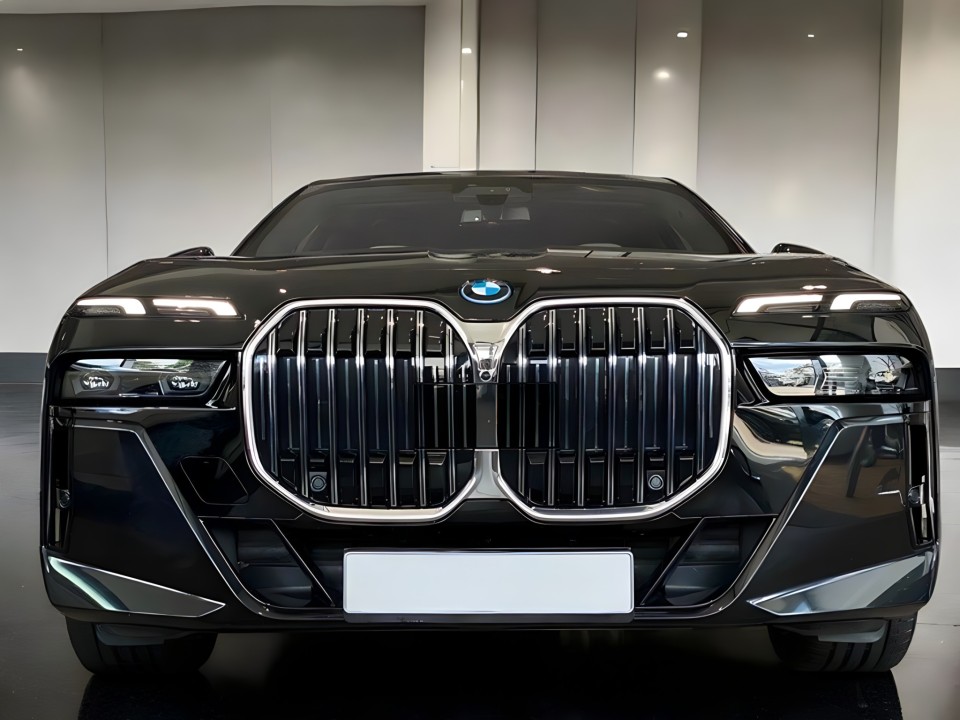 BMW Seria 7 750e xDrive M-Sport - foto 7