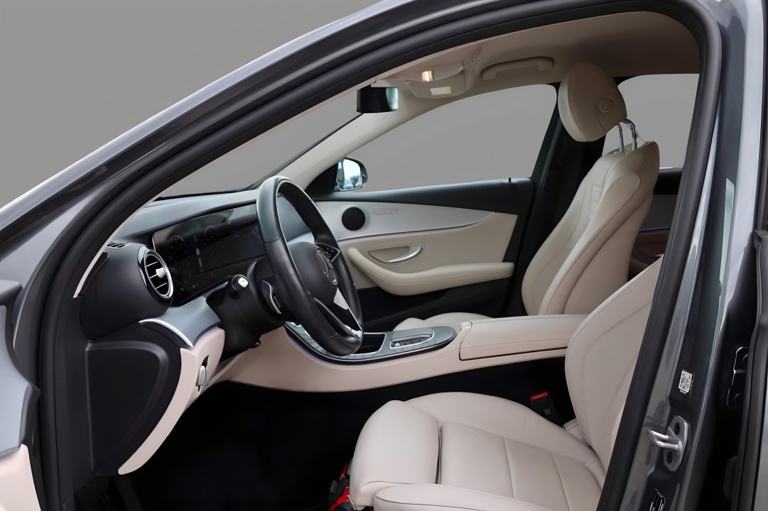 Mercedes-Benz E 200d AMG Line - foto 10