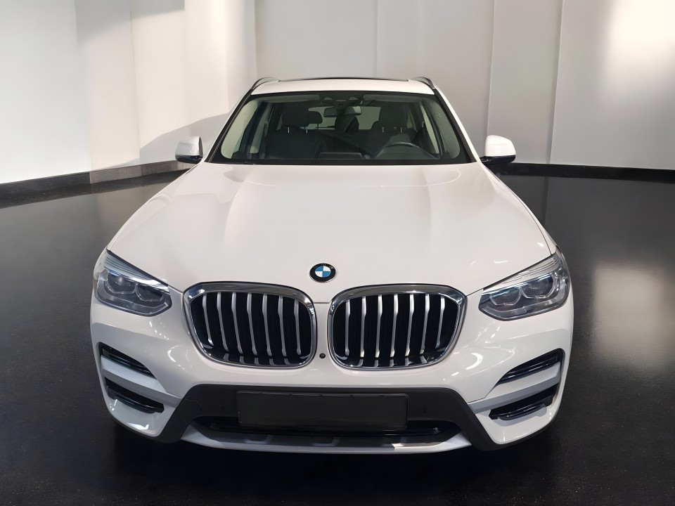 BMW X3 xDrive20i (2)