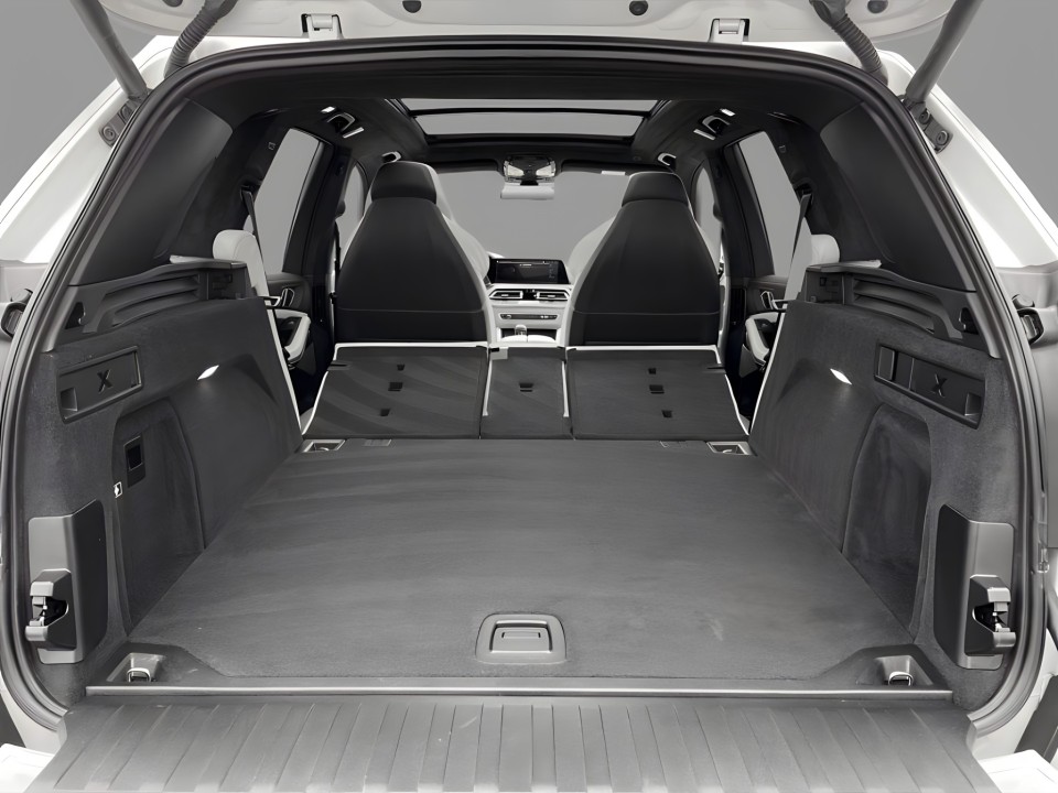 BMW X5 M Competition - foto 16