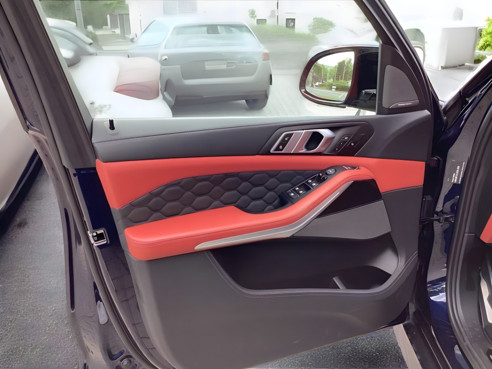 BMW X5 M Competition - foto 12