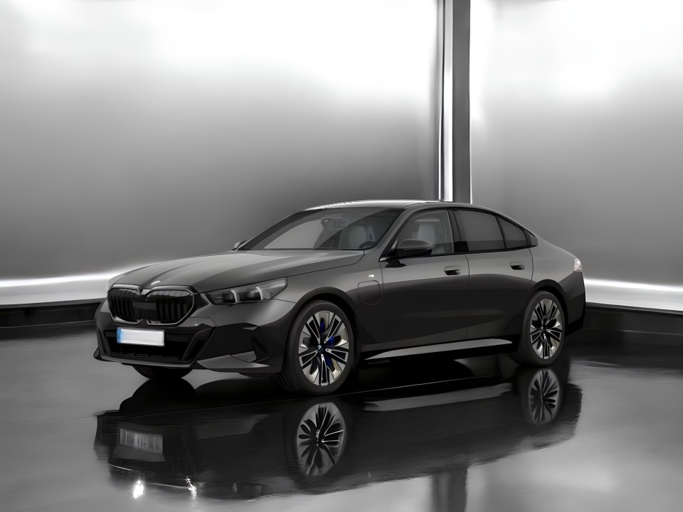 BMW Seria 5 550e xDrive M-Sport - foto 8