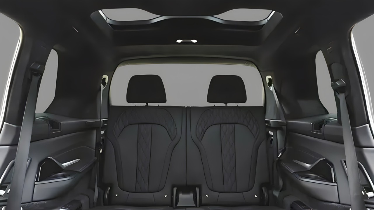 BMW X7 M60i - foto 36