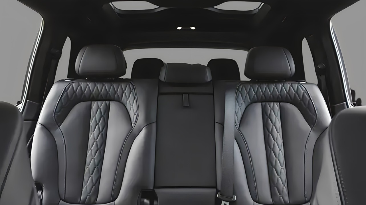 BMW X7 M60i - foto 15