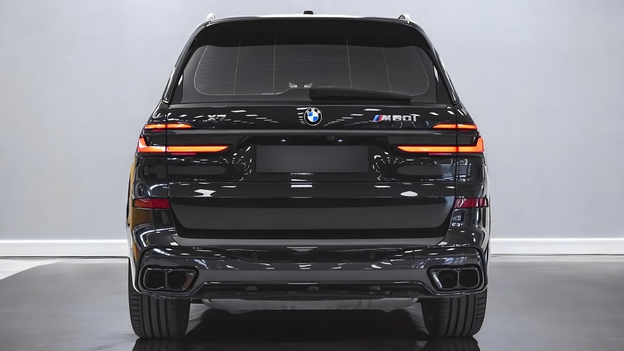 BMW X7 M60i (3)