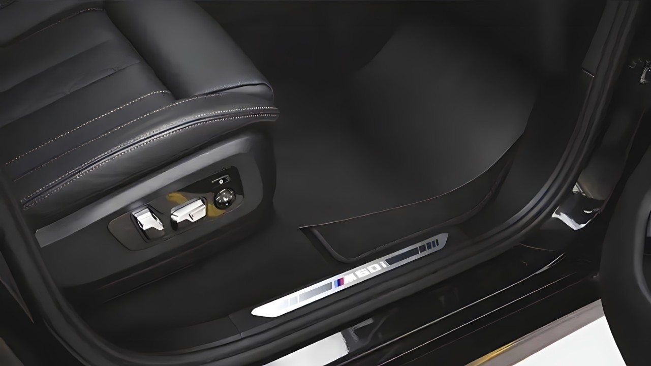 BMW X7 M60i - foto 34