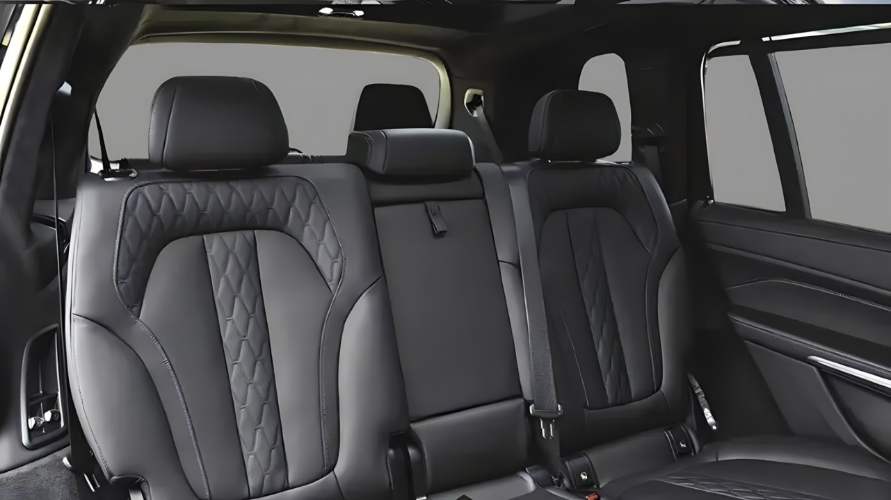 BMW X7 M60i - foto 18