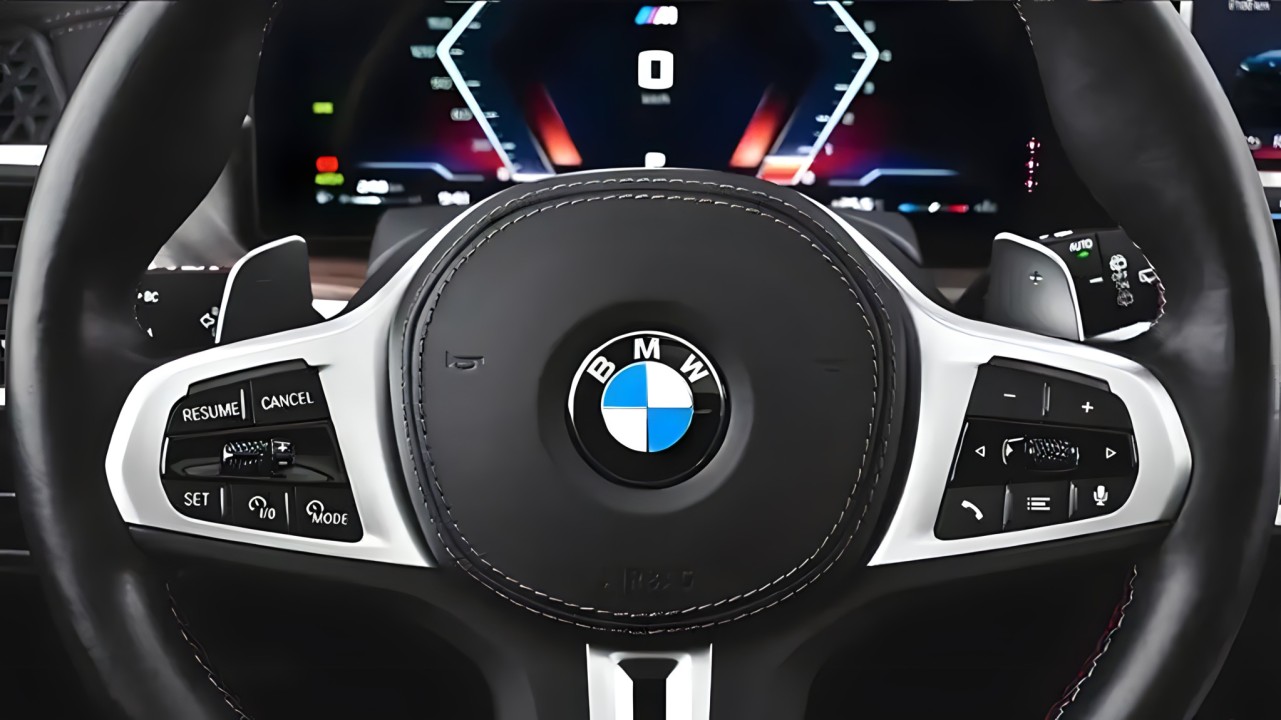 BMW X7 M60i - foto 8