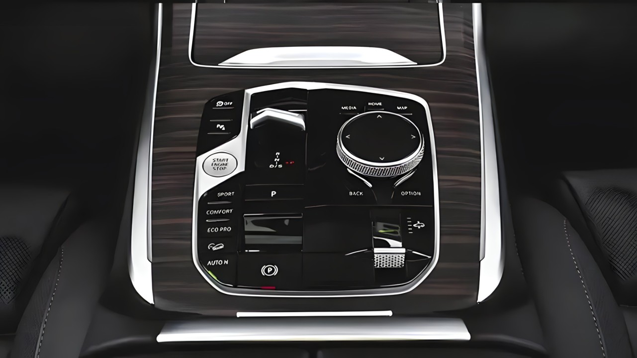 BMW X7 M60i - foto 14