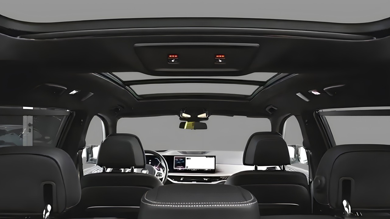 BMW X7 M60i - foto 35