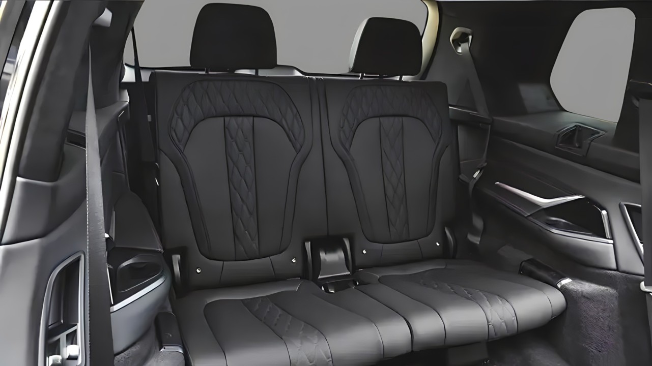 BMW X7 M60i - foto 17