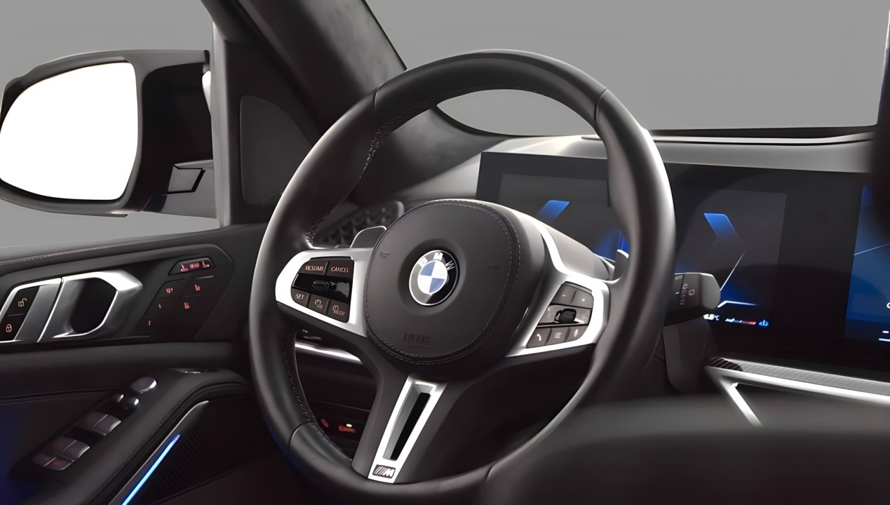 BMW X7 M60i - foto 17