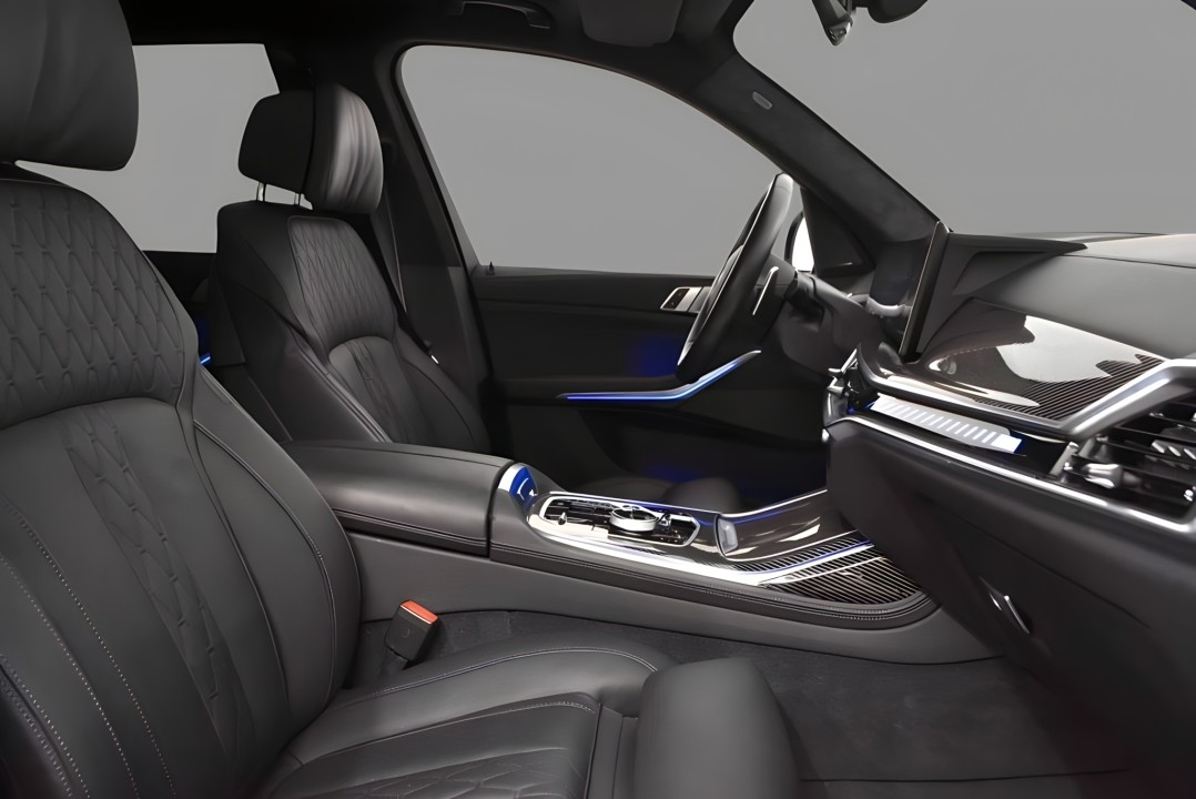 BMW X7 M60i - foto 13