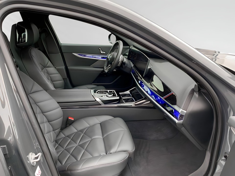 BMW Seria 7 740d xDrive M-Sport - foto 7