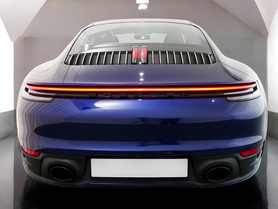 Porsche 911 Carrera 4 (3)