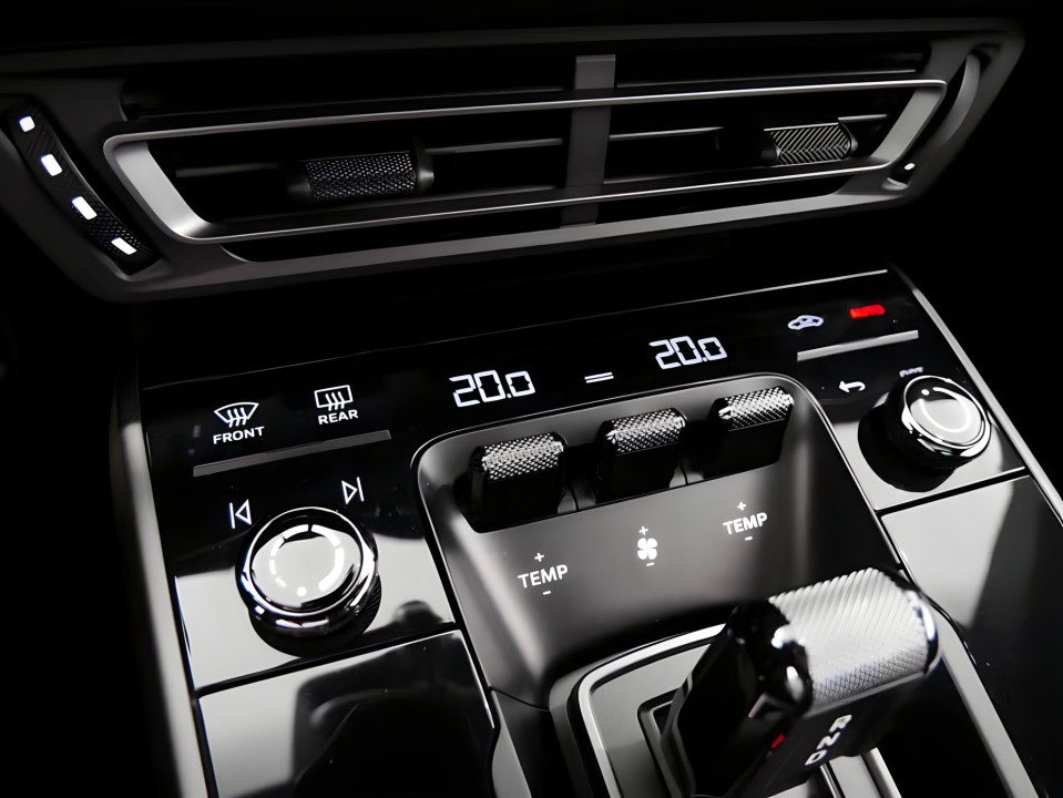 Porsche 911 Carrera 4 - foto 16