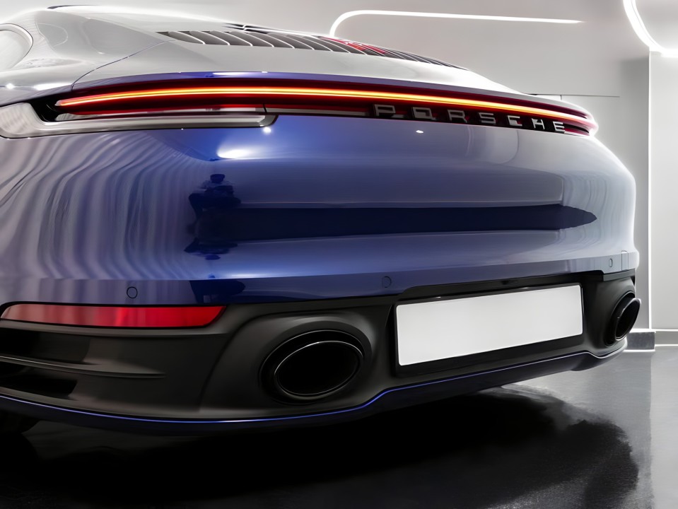 Porsche 911 Carrera 4 - foto 32