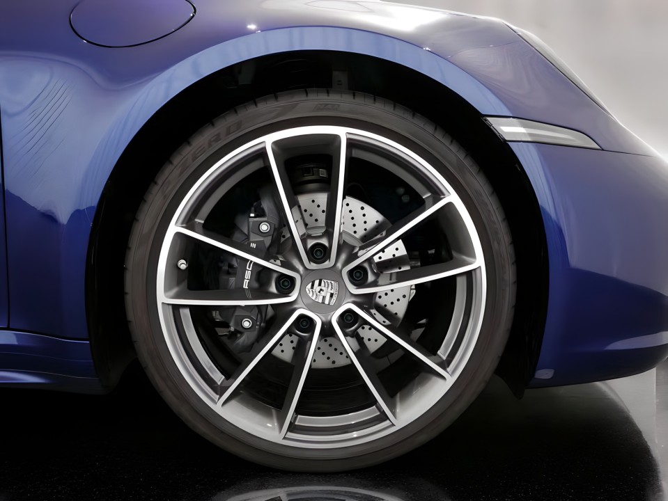 Porsche 911 Carrera 4 - foto 36