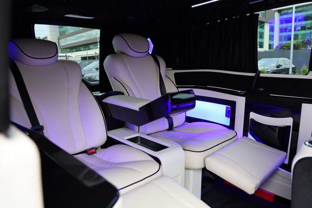 Mercedes-Benz V 250d Extralong VIP - foto 23