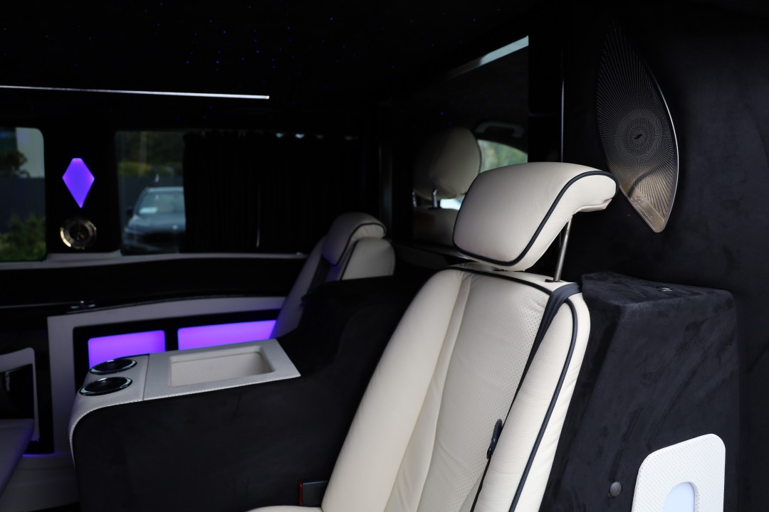 Mercedes-Benz V 250d Extralong VIP - foto 24