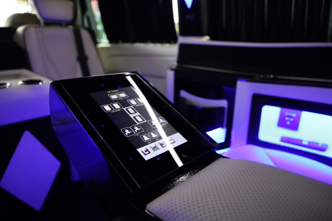 Mercedes-Benz V 250d Extralong VIP - foto 28