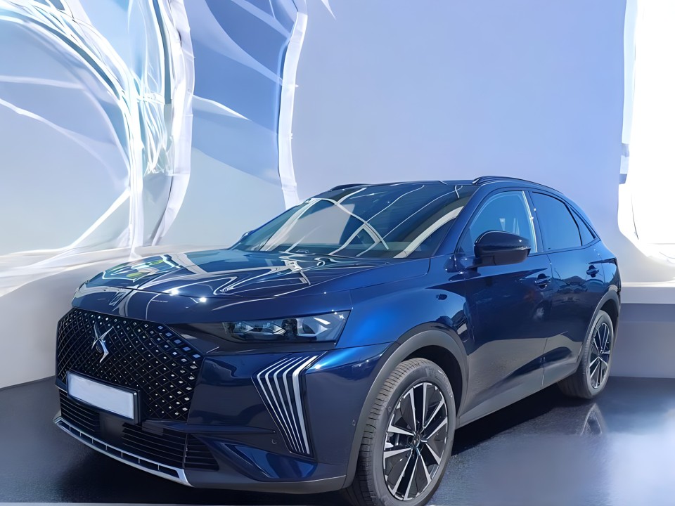 DS Automobiles DS 7 Crossback (1)