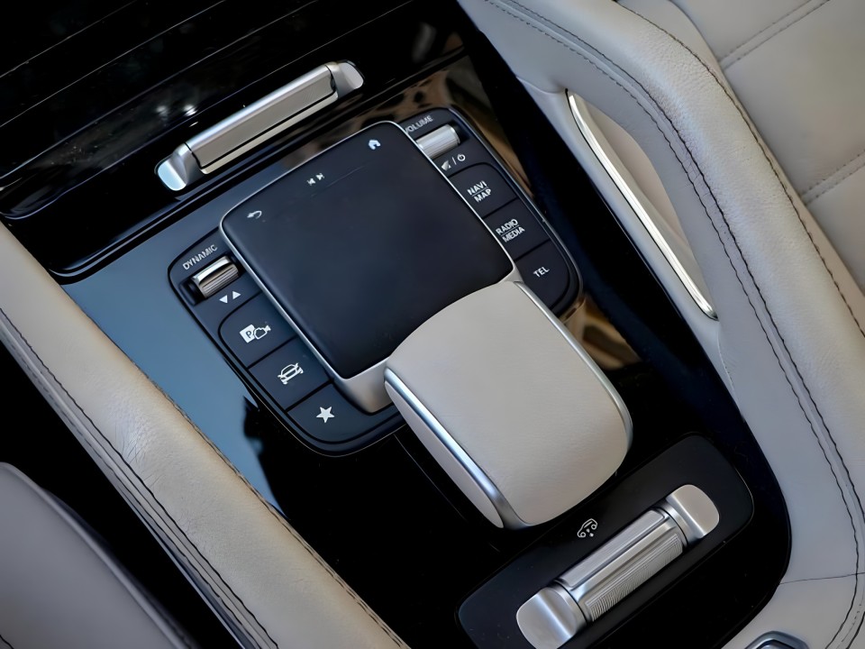 Mercedes-Benz GLE 350e 4MATIC - foto 13