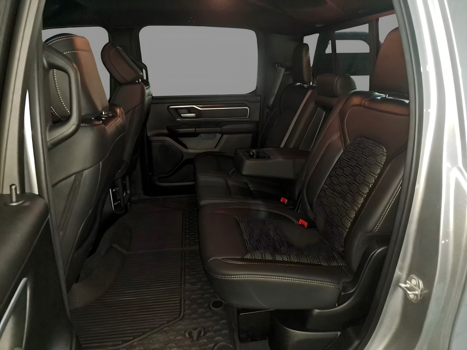 Dodge RAM 1500 BigHorn - foto 12