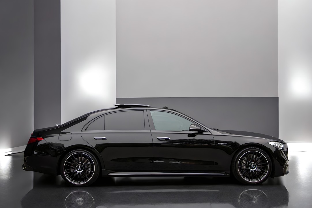 Mercedes-Benz S 63 AMG (2)