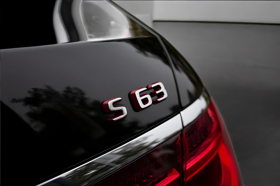 Mercedes-Benz S 63 AMG - foto 18