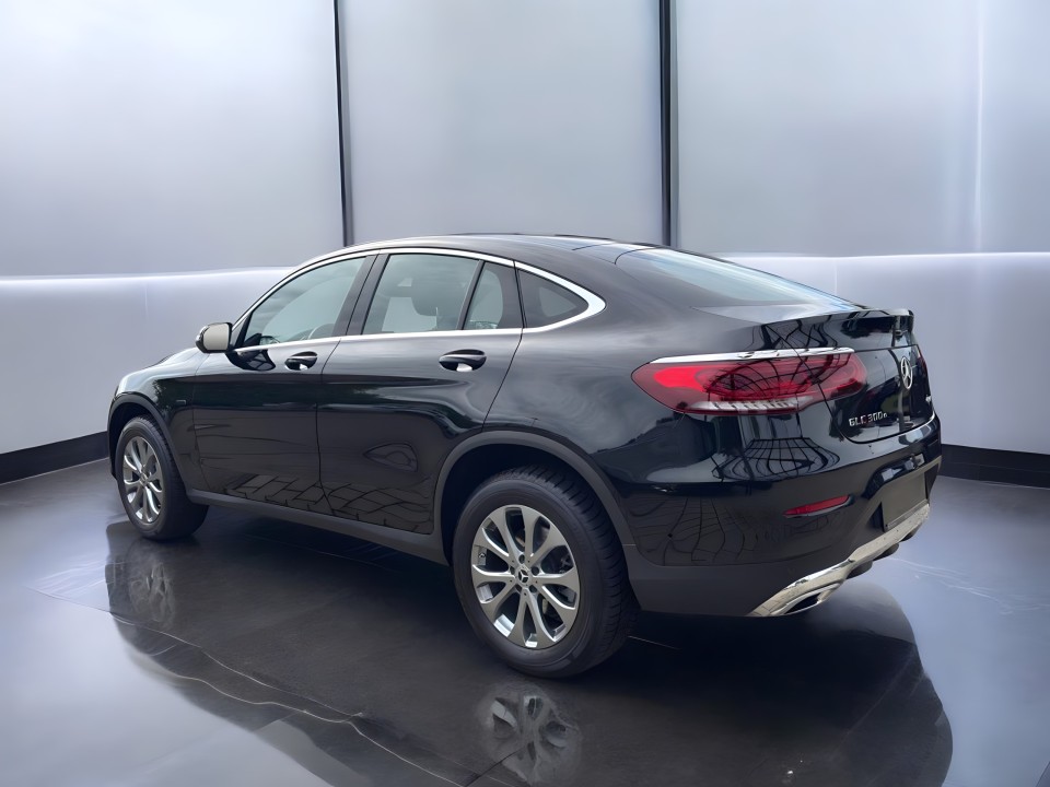 Mercedes-Benz GLC Coupe Mercedes-Benz GLC 300e 4MATIC (5)