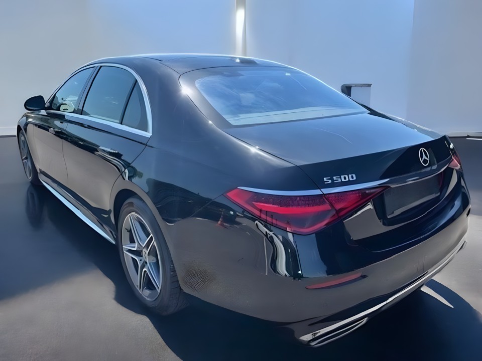 Mercedes-Benz S 500 4MATIC AMG (4)