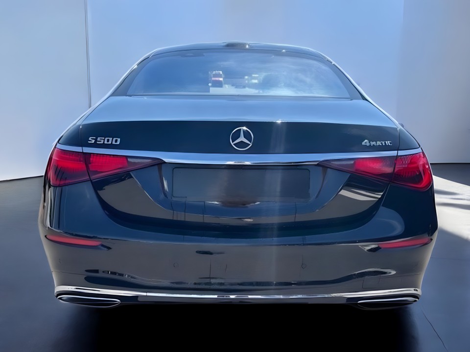 Mercedes-Benz S 500 4MATIC AMG (3)