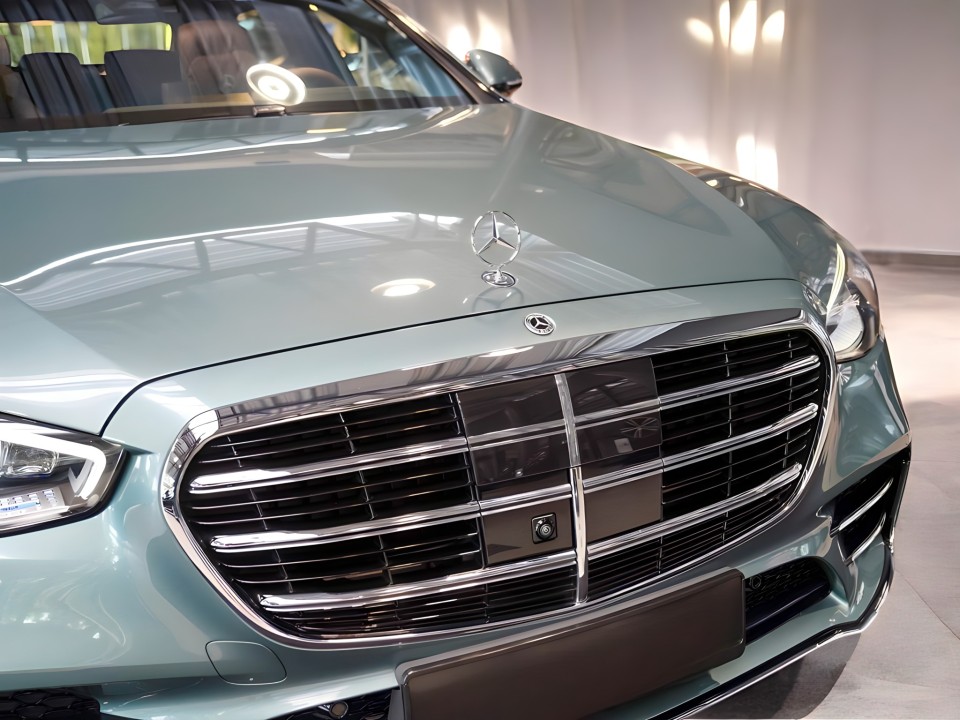 Mercedes-Benz S 500 4MATIC AMG - foto 24