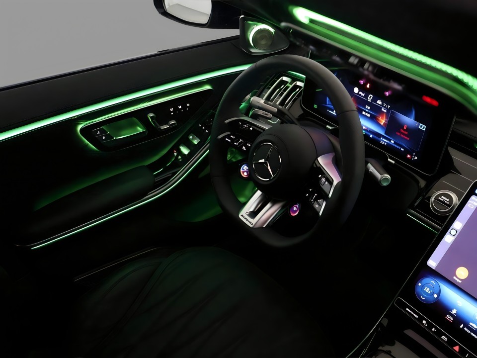 Mercedes-Benz S 63 AMG - foto 16