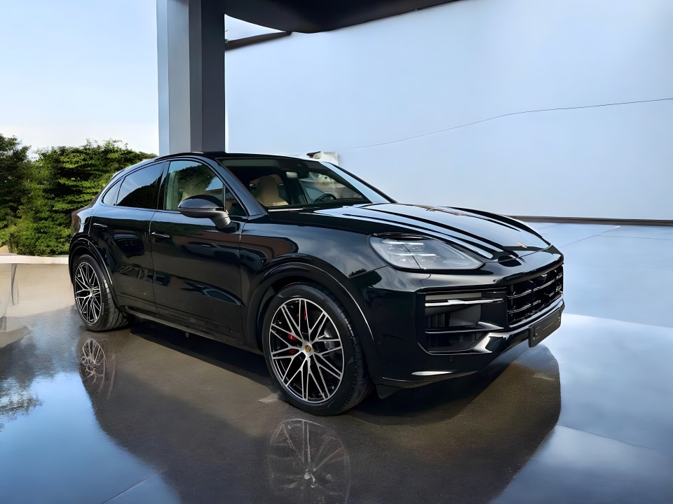 Porsche Cayenne Coupe S (1)