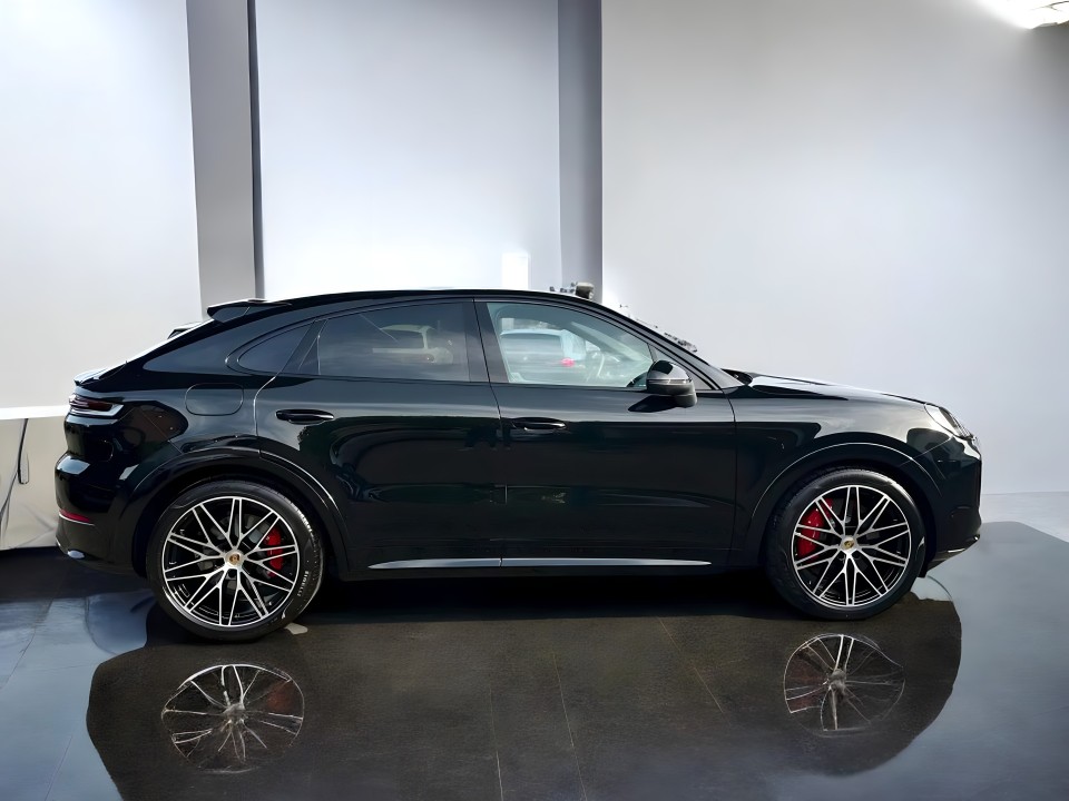 Porsche Cayenne Coupe S (2)