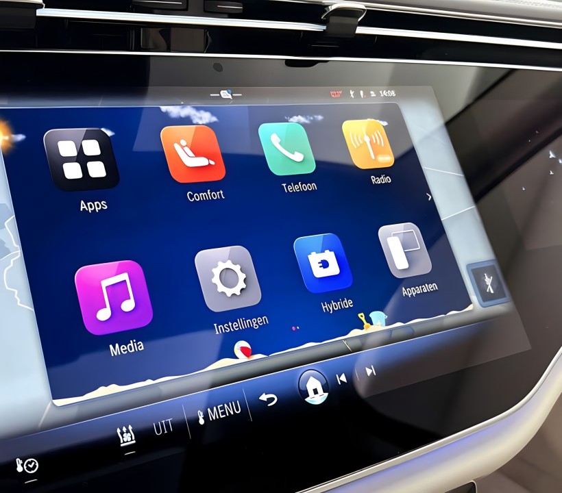 Mercedes-Benz E 300e - foto 15