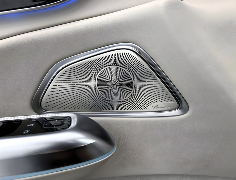 Mercedes-Benz E 300e - foto 22