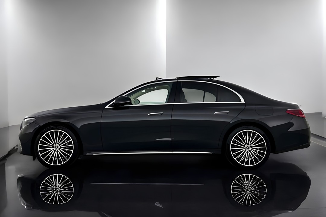 Mercedes-Benz E 300e (2)