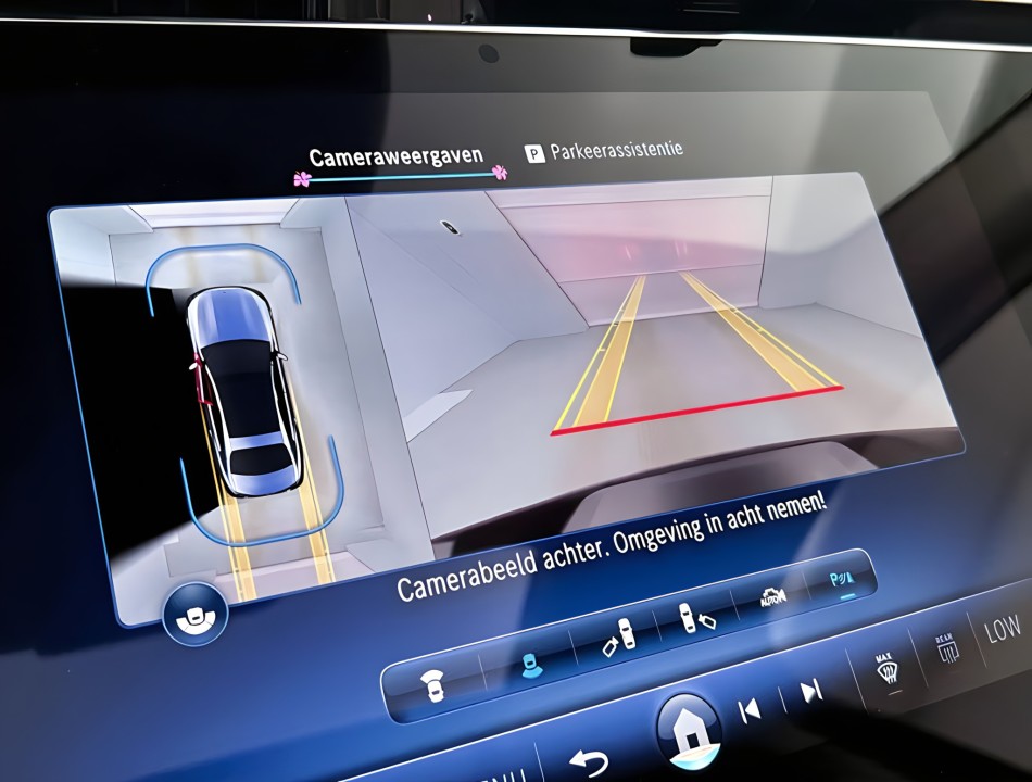 Mercedes-Benz E 300e - foto 14