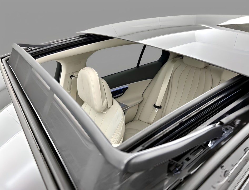 Mercedes-Benz E 300e - foto 12