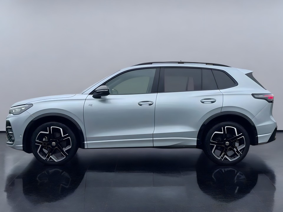 Volkswagen Tiguan R-Line (3)