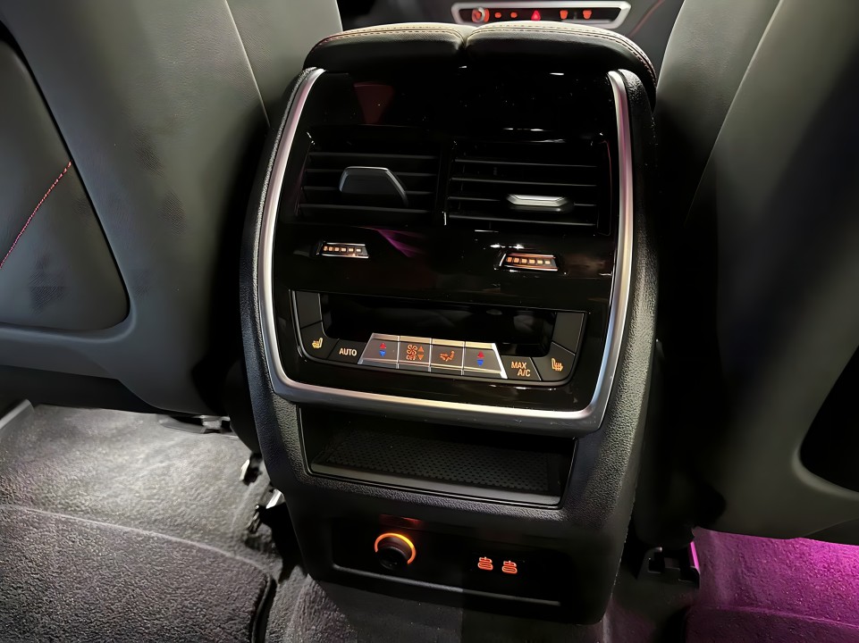 BMW XM Label Red - foto 23