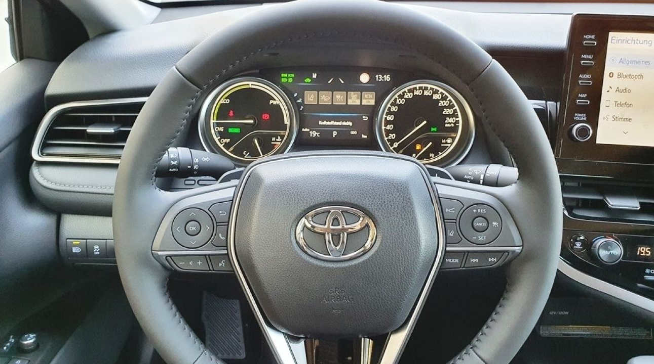 Toyota Camry Executive - foto 10