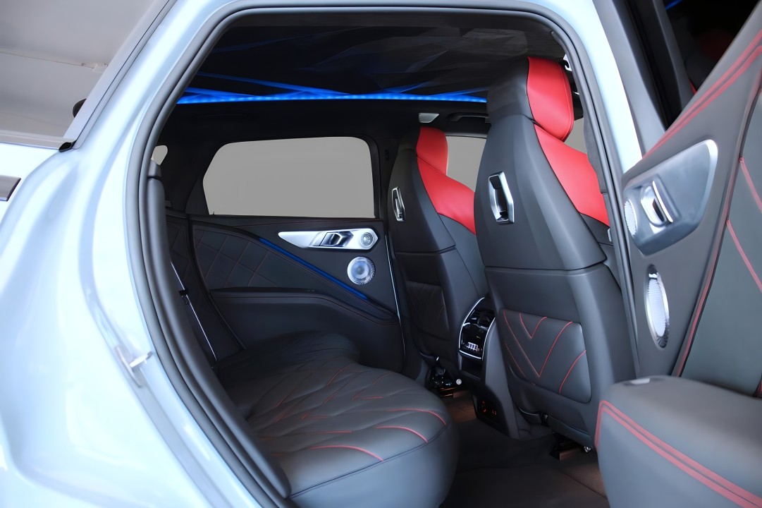 BMW XM Label Red - foto 11