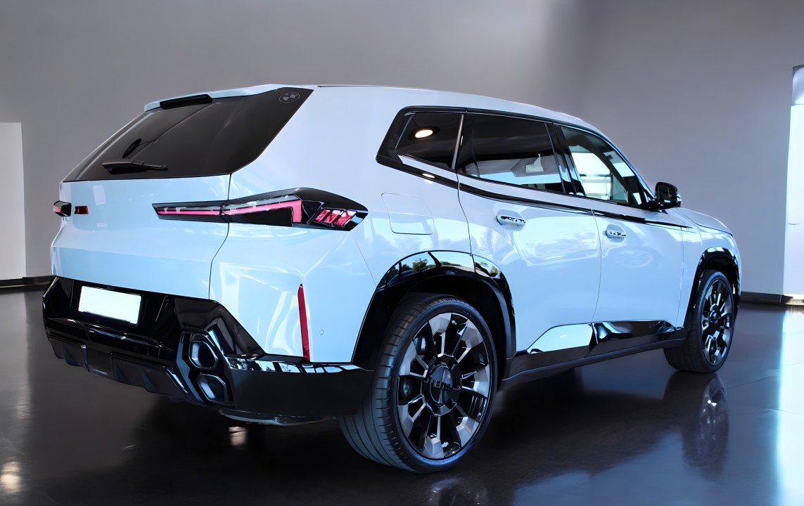 BMW XM Label Red (2)